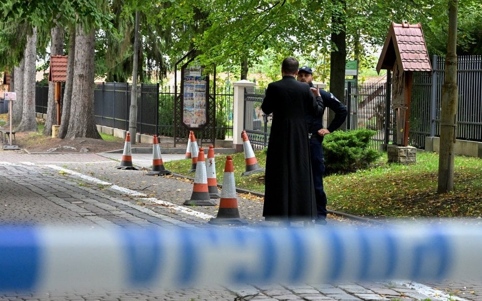 Miejsce ataku nożownika na terenie Jarosławskiego Opactwa przy ulicy Benedyktyńskiej w Jarosławiu