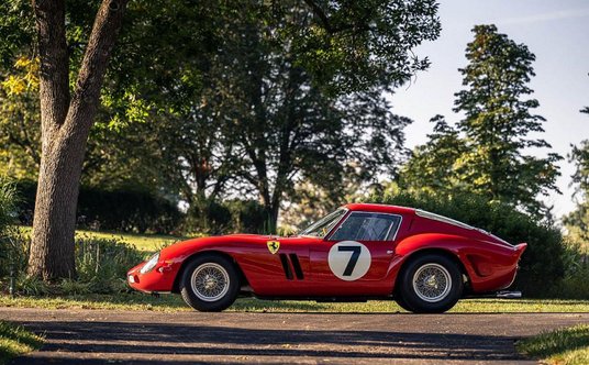 Ferrari 330 LM / 250 GTO Scaglietti