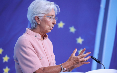 Szefująca EBC Christine Lagarde ma dylemat. Inflacja każe podnosić stopy, jednak to mogłoby wywołać 