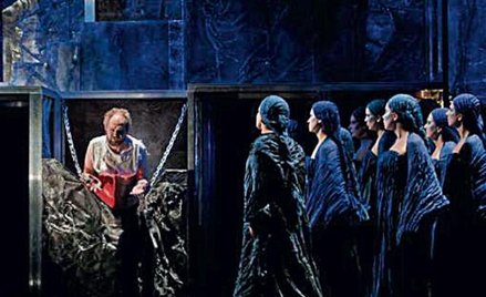 „Prometeusz” w Warszawskiej Operze Kameralnej wypada dziś ciekawiej niż podczas swojej prapremiery n