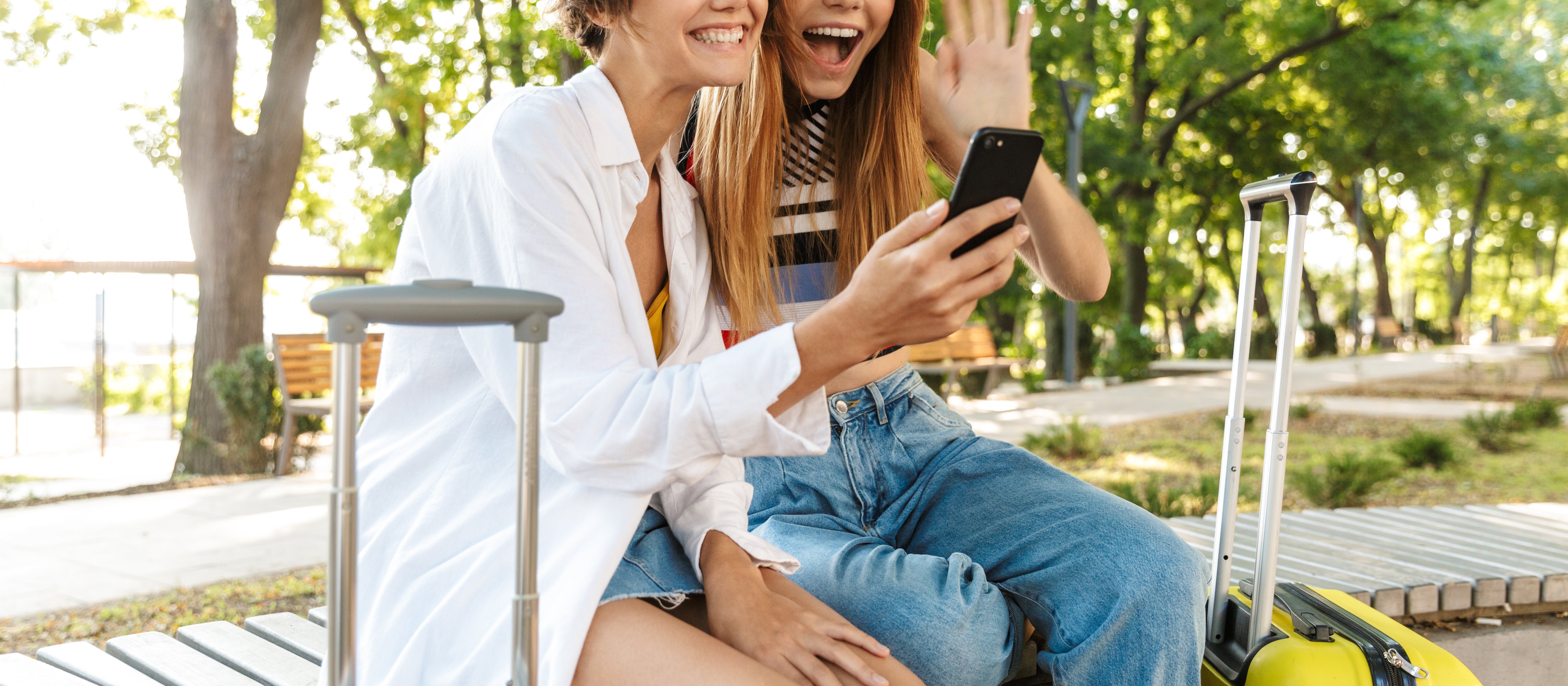 ESIM w podróży: łatwy dostęp do internetu za granicą, bez opłat roamingowych