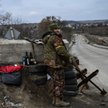Ukraiński posterunek w pobliżu mostu w rejonie Kijowa