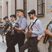 Kapela Sztajer. W środku, z gitarą – Krzysztof Godlewski