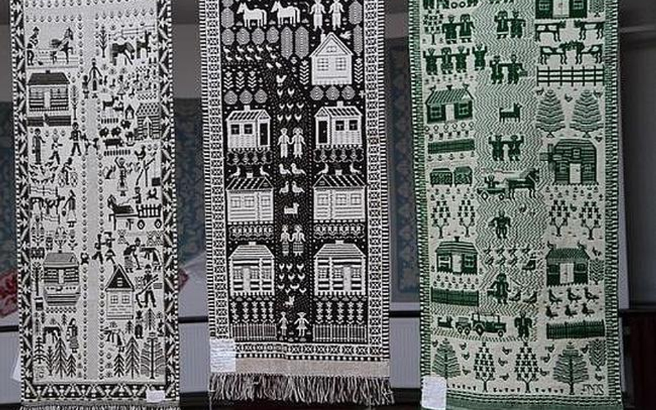 Z tkaniną dwuosnowową przez Podlasie