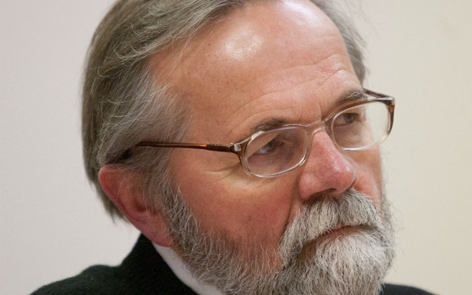 Ryszard Bugaj: Nie ma sensu dobijać się do strefy euro