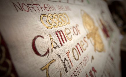 Bardzo wiele scen z „Gry o tron” kręcono w Irlandii Północnej.