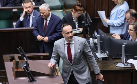 W nawale sejmowych głosowań posłowie, nie bacząc na skutki budżetowe i zapominając o wcześniejszych 