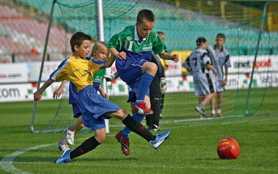 Koszt jednego boiska w ramach programu „Moje boisko – Orlik 2012” został oszacowany na milion zł