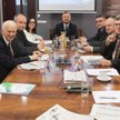 W debacie udział wzięli: Iwona Kasprzak, NFZ, prof. dr hab. med. Wiesław Jędrzejczak, Warszawski Uni
