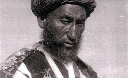 Wśród zrehabilitowanych był Ibrahim-bek (Ibrahimbek Czakabajew), dowódca tzw. basmaczy, którzy walcz