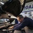 Czy polisa OC uprawnia do naprawy z użyciem nowych części