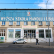 Wyższa Szkoła Handlu i Usług w Poznaniu jest popularna w środowisku związanym z obozem władzy