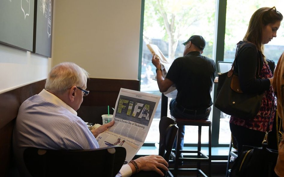 Amerykanie na bieżąco śledzą informacje o korupcji w szeregach FIFA