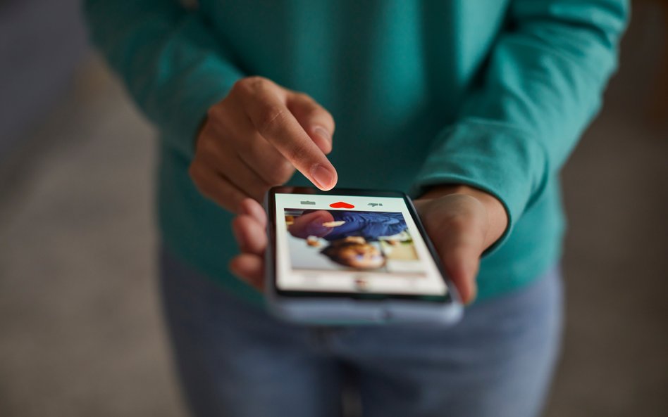 Takiego badania jeszcze nie było. Naukowcy sprawdzili, jak aplikacje randkowe wpływają na psychikę