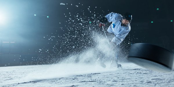 Kontrowersyjny serial „Heated Rivalry” podbije też Polskę? Wiele na to wskazuje