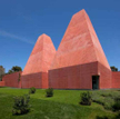 Muzeum Pauli Rego w Cascais w Portugalii (2009); autor - architekt Eduardo Souto de Moura; fot. Loui