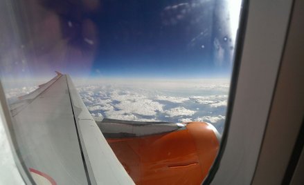 Piloci robili selfie podczas lotu. Zostali zawieszeni