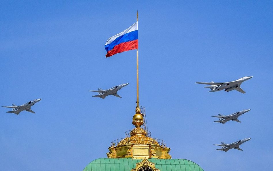 Bombowce strategiczne Tu-160 i bombowce średniego zasięgu Tu-22M3