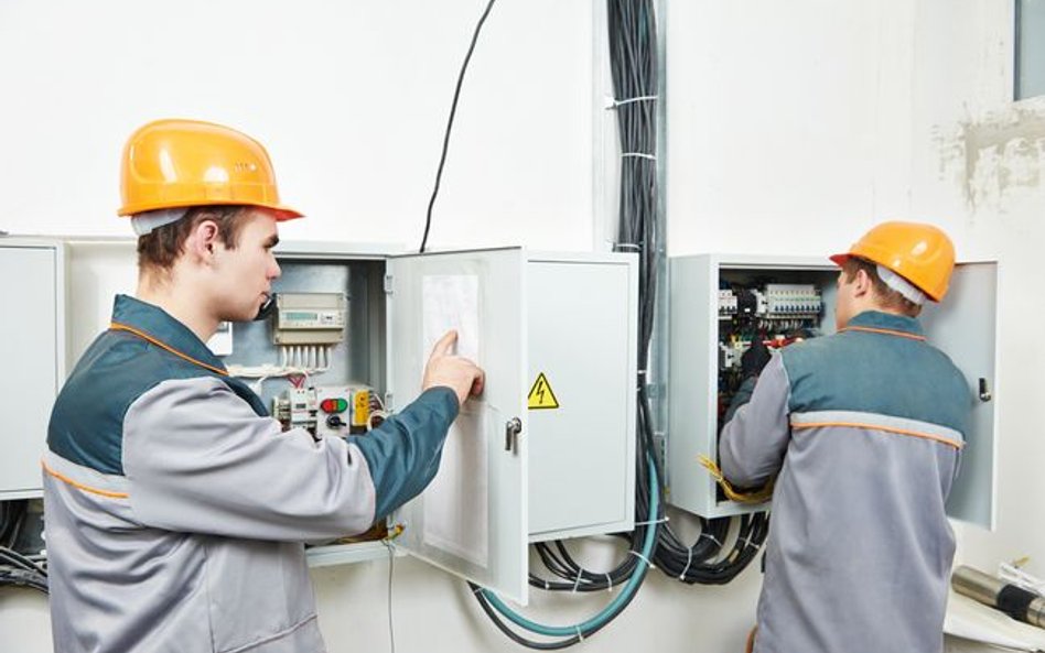 Uchylona kara dla wspólnoty za nieprzeprowadzenie kontroli instalacji elektrycznej - wyrok WSA