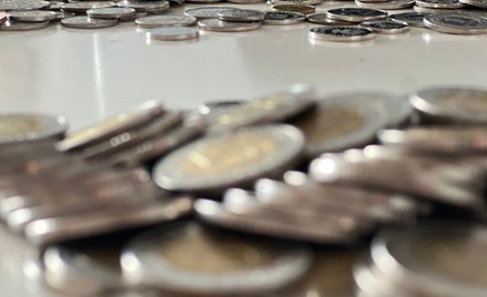 Czy i kiedy Polacy zaczną omijać banki?