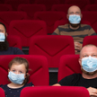 Badanie: Jak sadzać widzów w teatrze w czasie pandemii?