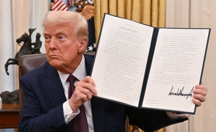 Donald Trump podpisał pierwsze rozporządzenia wykonawcze w dniu zaprzysiężenia