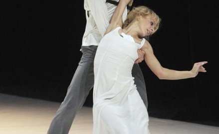 Aleksandra Liaszenko (Ofelia) i Siergiej Popow (Hamlet) w spektaklu Polskiego Baletu Narodowego