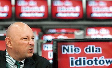 Główną pasją Jacka Hudowicza jest sport. Uwielbia piłkę nożną i ręczną, jest także fanem motoryzacji