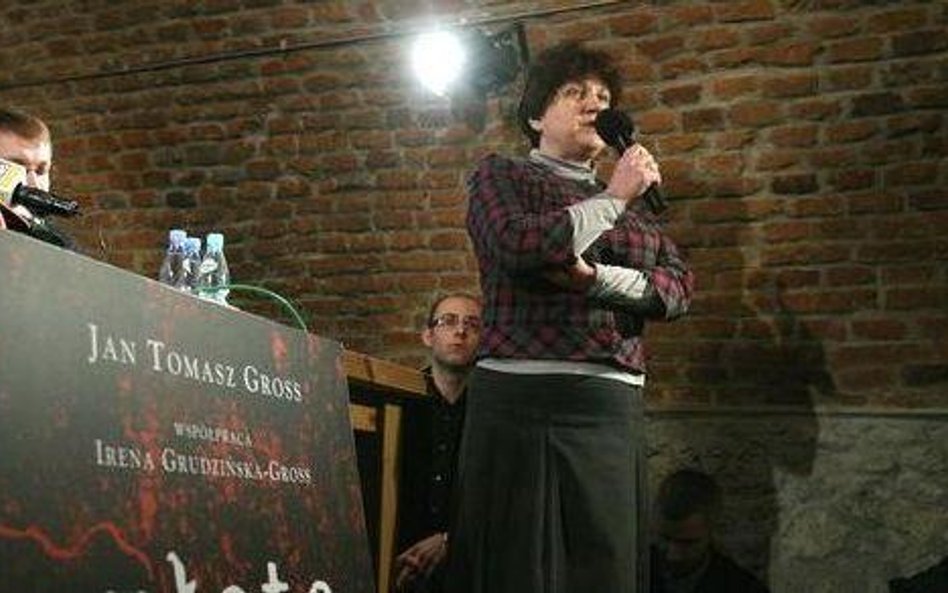 Dyrektor Znaku przeprosiła za publikację Grossa