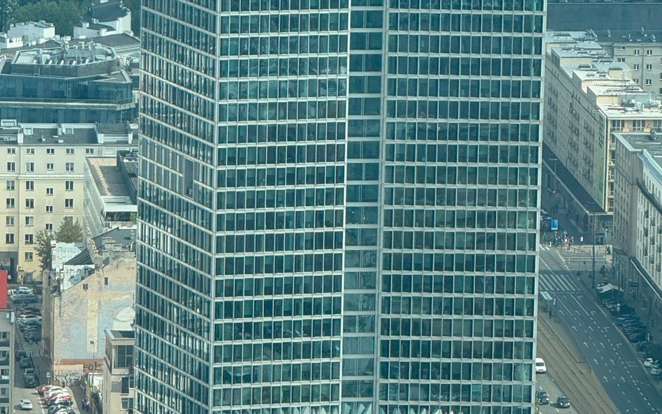 Nowa rotunda i biurowiec Widok Towers