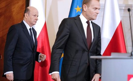 Działania, które ma zaproponować Donald Tusk (na zdjęciu z Jackiem Rostowskim) w ocenie ekonomistów 