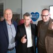 Od lewej: Jan Zwerg, sekretarz generalny AfD w Saksonii, Tim Lochner, nowy nadburmistrz Pirny i Joer
