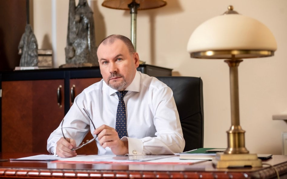 KSeF nie będzie sezamem otwieranym na każde życzenie - deklaruje Zbigniew Stawicki, wiceminister fin