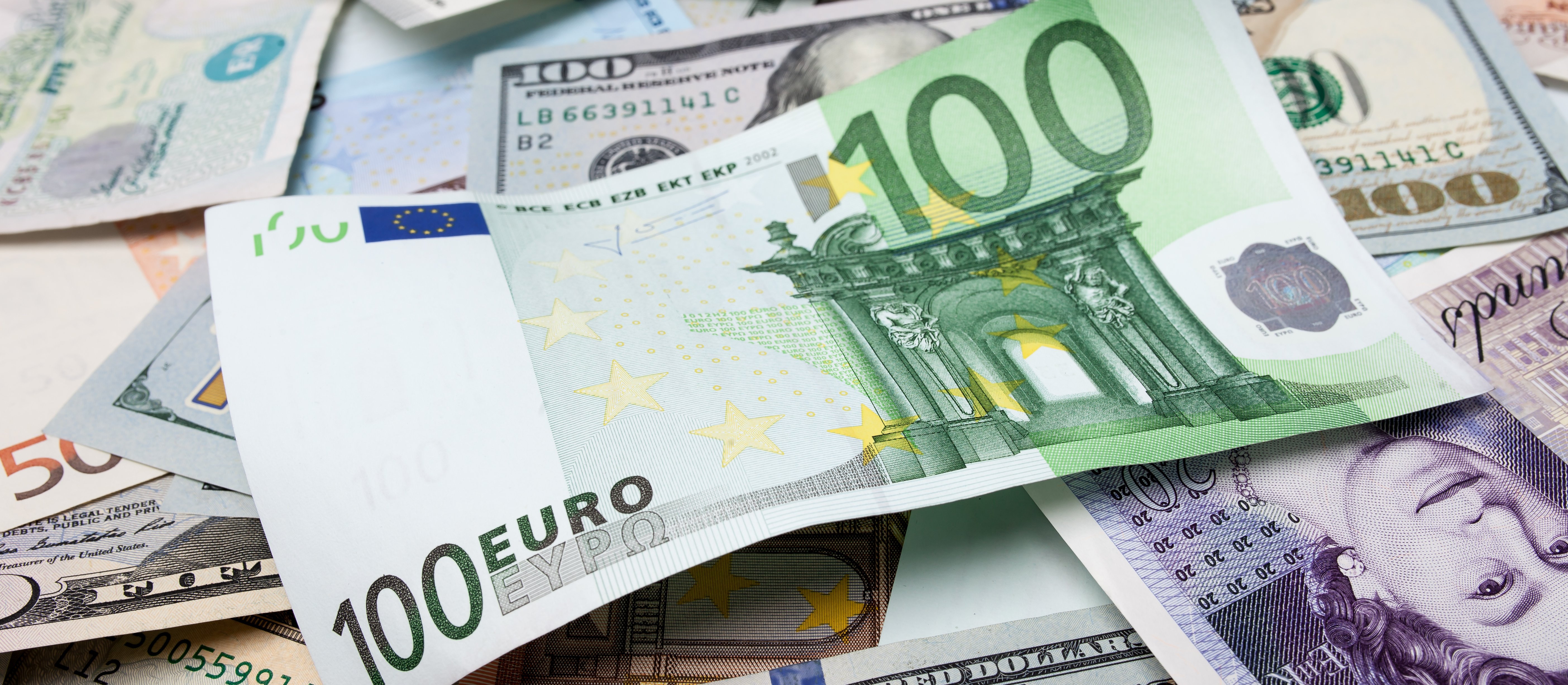 Polacy wierzą w potencjał walut, ale 76 proc. przez cały czas ich nie kupuje