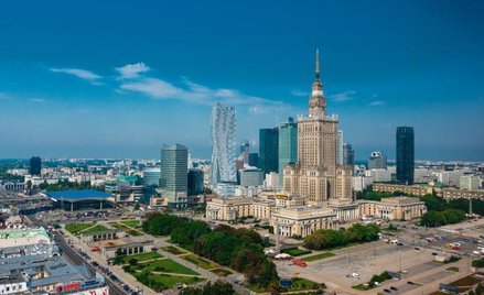Najwięcej biur powstaje w Warszawie, ale i w pozostałych dużych miastach sektor bardzo dynamicznie r