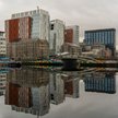 Budynki biurowe i mieszkalne, w tym budynek Google Docks, w dzielnicy „Silicon Docks” w centrum Dubl