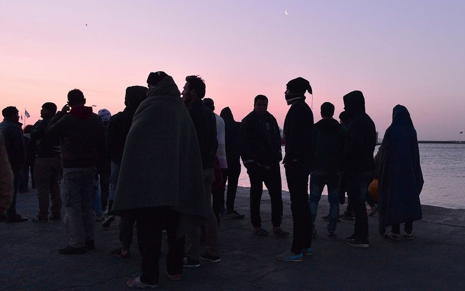 Imigranci oczekujący na deportację na greckiej wyspie Chois