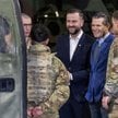 Szef MON Władysław Kosiniak-Kamysz  oraz sekretarz wojny USA Pete Hegseth podczas spotkania z ameryk
