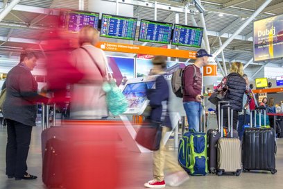 Incydent na Okęciu. Eksplozja w śmieciarce przy pasie startowym