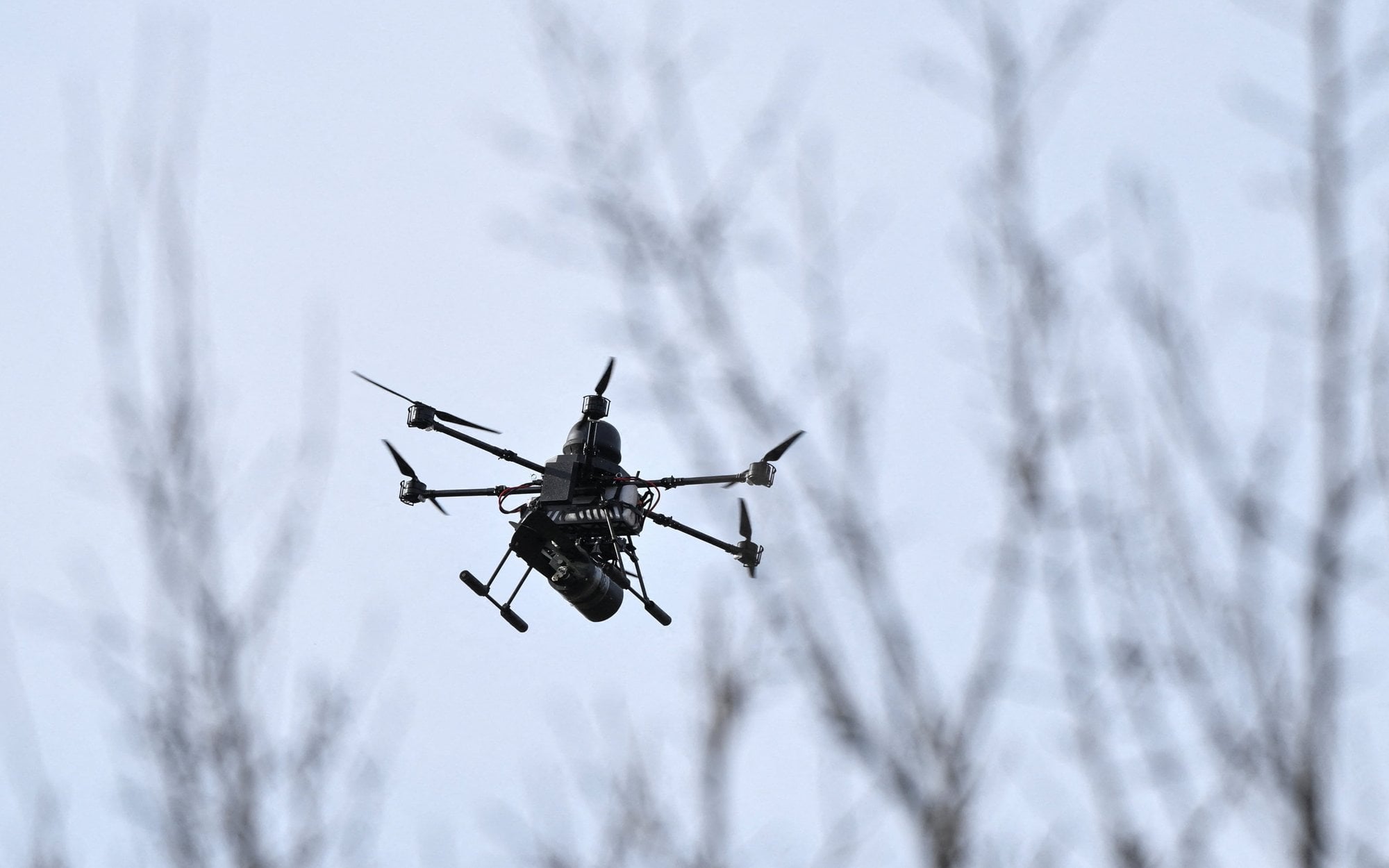 Lekcje z Ukrainy i Iranu wymuszają zwrot. Francja zmienia doktrynę wojenną