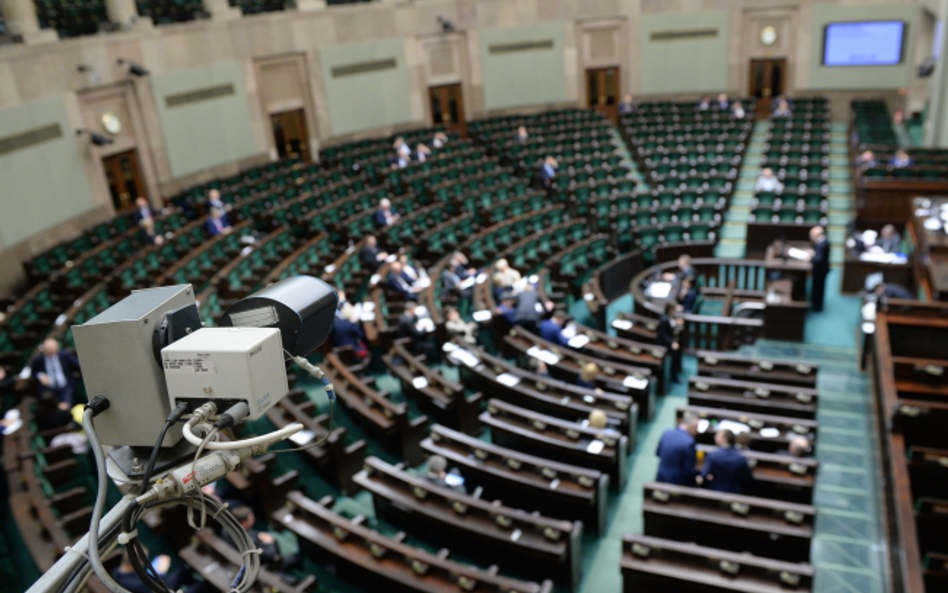 PiS na czele. Pięć ugrupowań w Sejmie