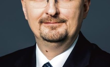 Marcin Pachucki, zastępca przewodniczącego KNF, wyjaśniał, że rola nadzoru wobec emitentów jest ogra