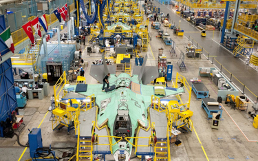 Linia montażowa samolotów rodziny F-35 w zakładach Lockheed Martina w Fort Worth w Teksasie. Fot./Lo