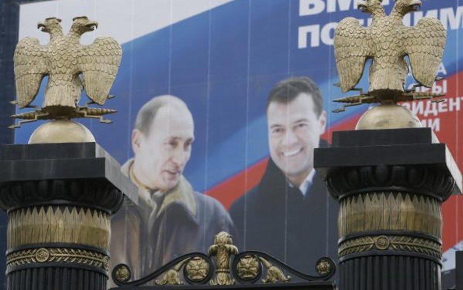 Gigantyczny plakat wyborczy Miedwiediewa