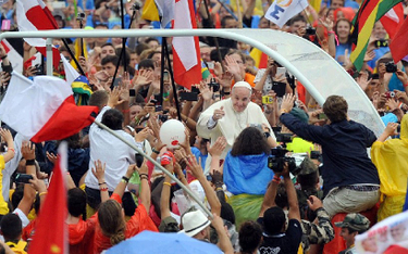 Papież oskarżony o szerzenie herezji