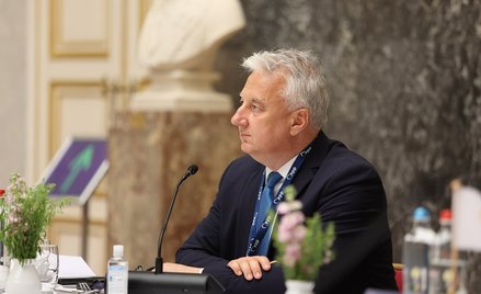 Informację o przewiezieniu jeńców potwierdził wicepremier Węgier Zsolt Semjen.