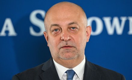 Nowy członek Krajowej Rady Sądownictwa sędzia dr Łukasz Piebiak podczas konferencji prasowej w siedz