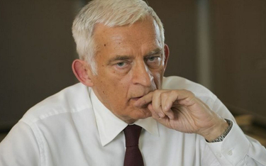 Jerzy Buzek: Konkluzje ostatniego szczytu UE nie mają mocy prawnej