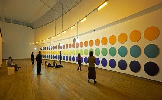 Instalacja Olafura Eliassona na wystawie.