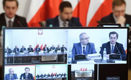 Komisja weryfikacyjna Jakiego na razie bez żadnych ostatecznych rezultatów